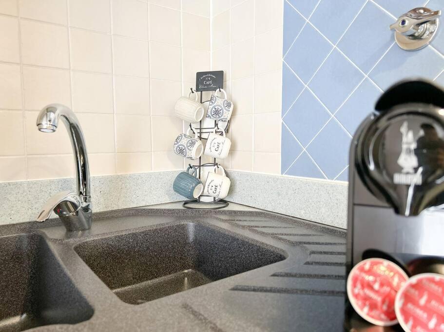 Elegante Mansarda 300Mt Dal Mare - Centro - Wifi Appartement Savona Buitenkant foto